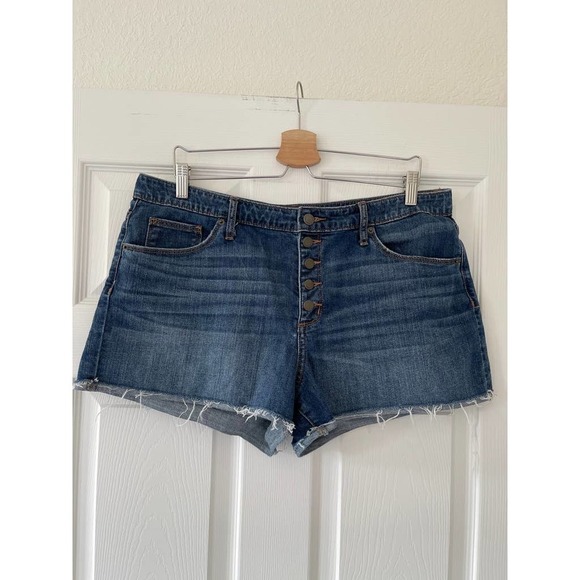 Universal Thread Pants - Universal Thread High Rise Short